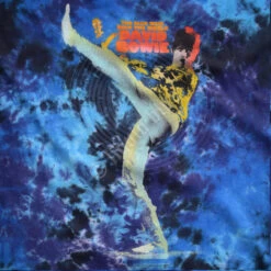 DAVID BOWIE Bowie Kick Tie-Dye T-Shirt -BOWIE Shop 11879f artwork 46082.1500405864