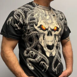 Medusa Black T-Shirt -BOWIE Shop 31762f model2 63715.1655140216