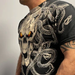 Medusa Black T-Shirt -BOWIE Shop 31762f model5 66869.1655140216