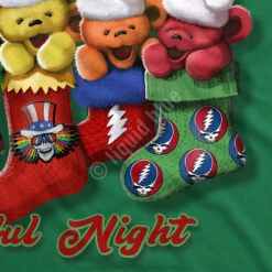 Xmas Stocking Bears Green T-Shirt -BOWIE Shop 61372f artwork4 10737.1605913657